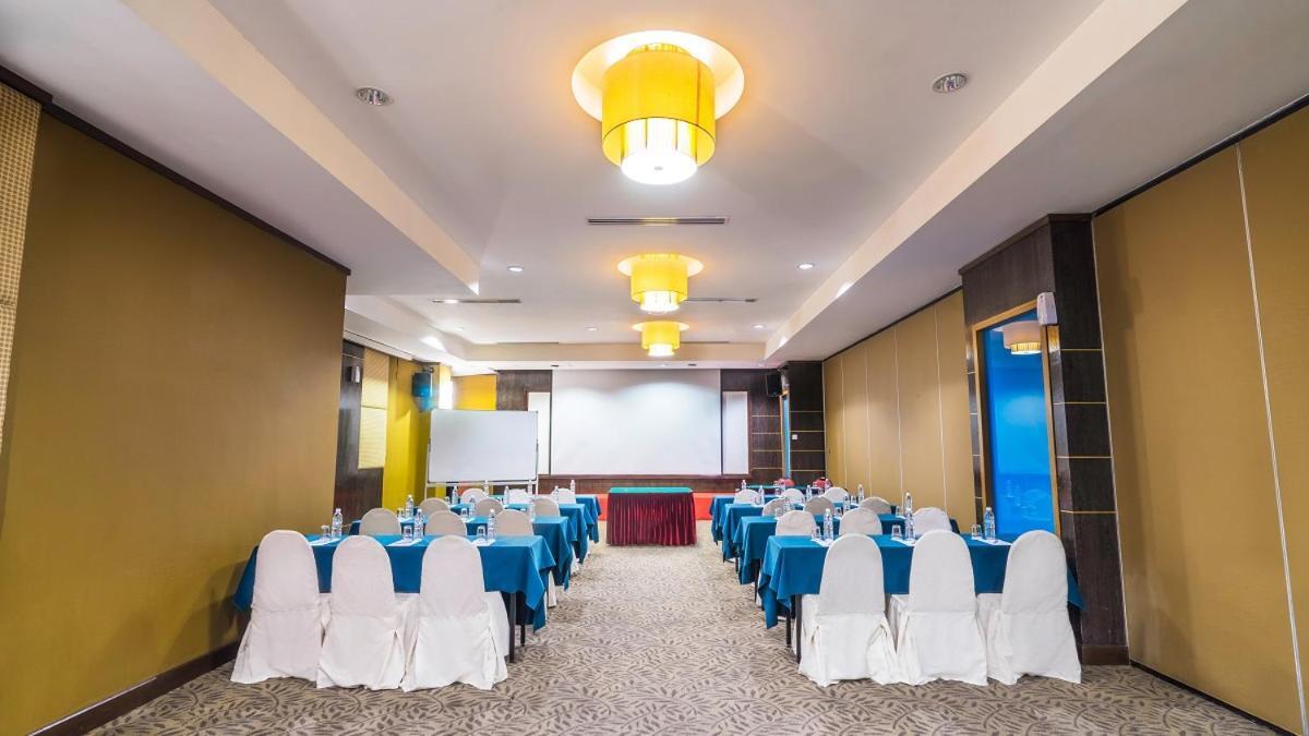 Crystal Crown Hotel Κουάλα Λουμπούρ Εξωτερικό φωτογραφία